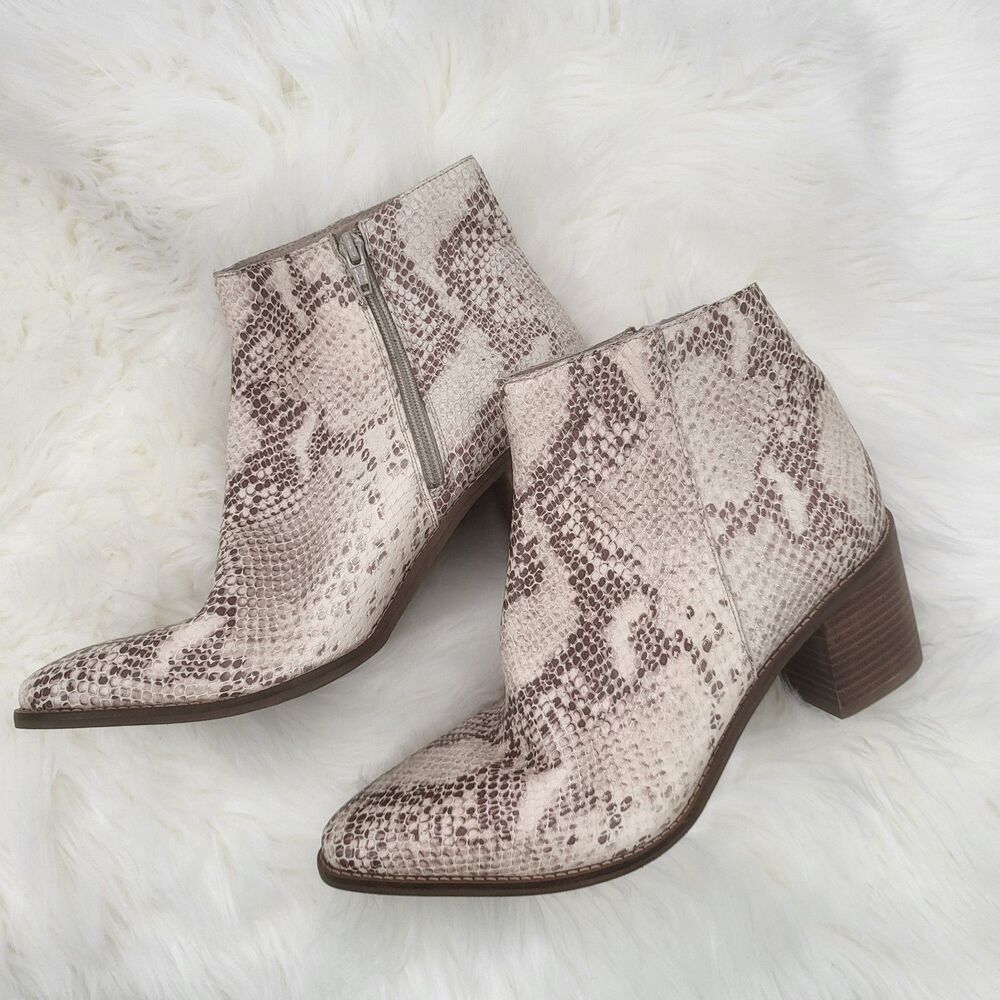 Seychelles Women's For The Occasion Ankle Snake Booties Size 8